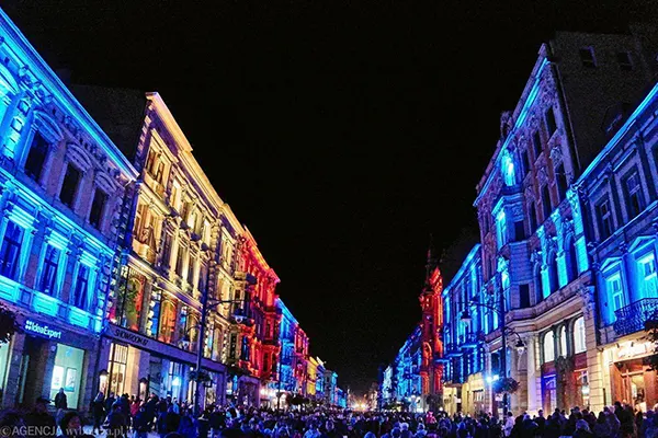 Interactive light installation